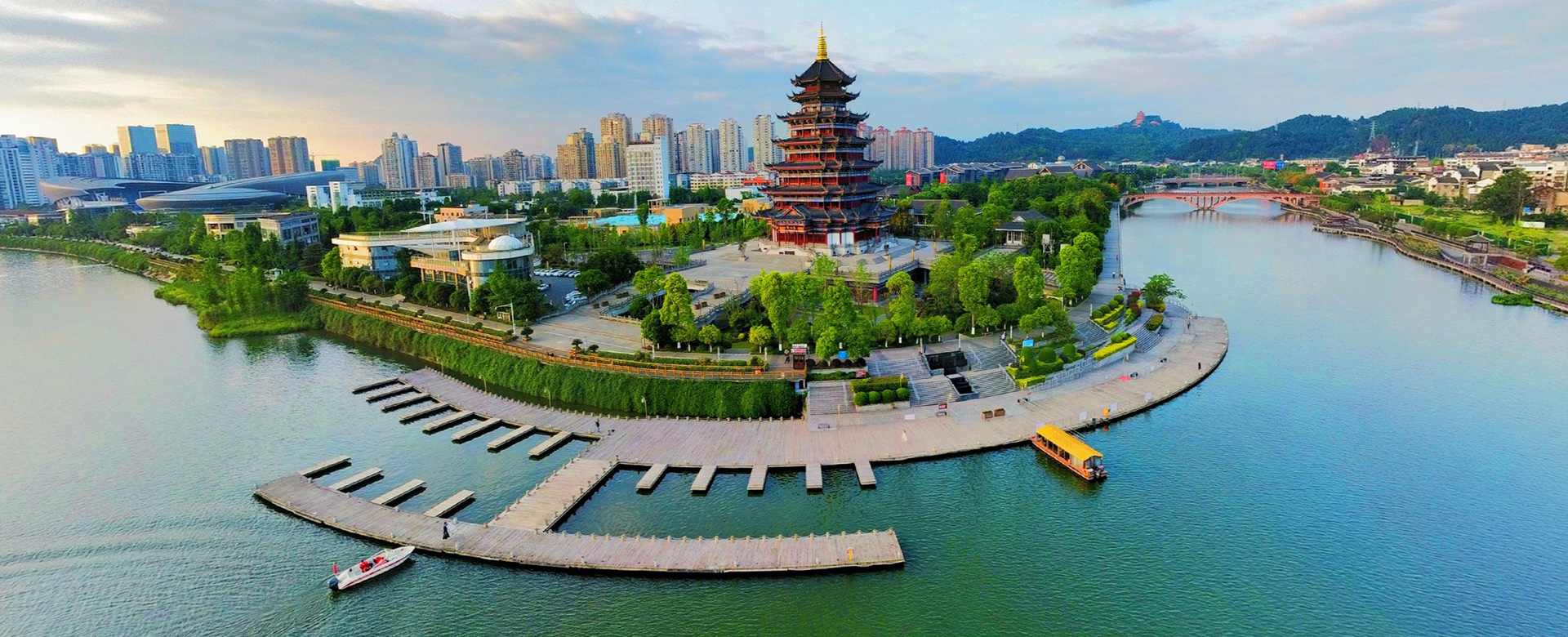 興企愛(ài)崗、志美行厲、建功立業(yè)